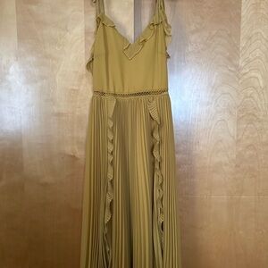 Chic Ruffled Maxi Dress in Mustard